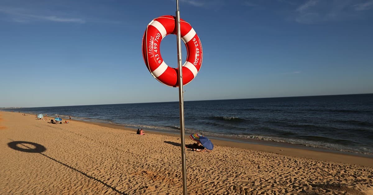 Portugal's Beaches Face a Safety Crisis as Half of All Lifeguards Quit Each Season